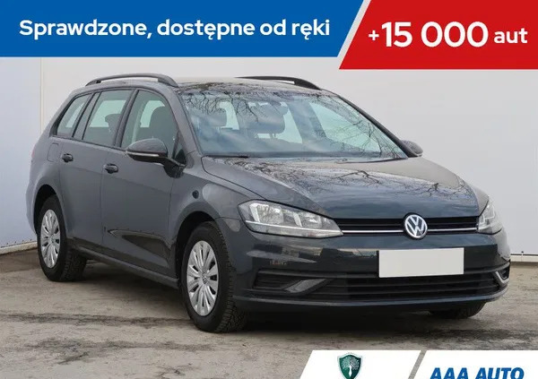 samochody osobowe Volkswagen Golf cena 48000 przebieg: 99986, rok produkcji 2018 z Krapkowice